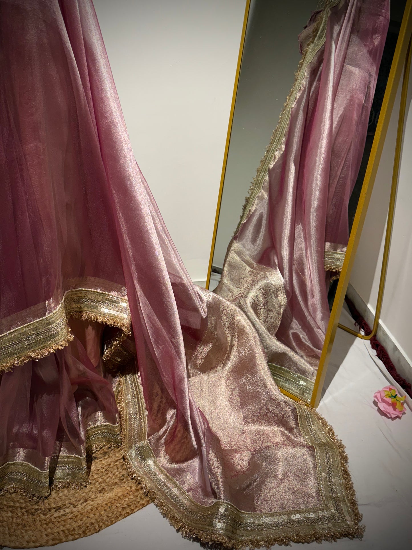 Tissue Saree Collection – ROYAL GLOW