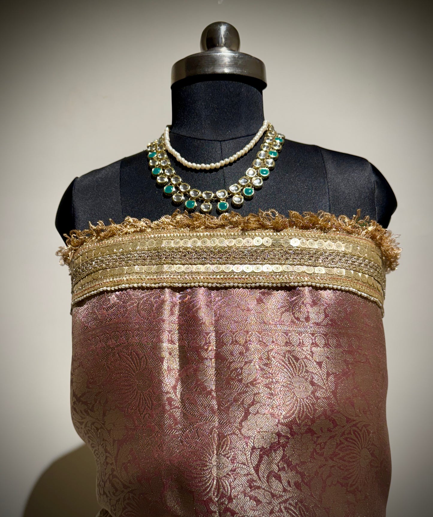 Tissue Saree Collection – ROYAL GLOW