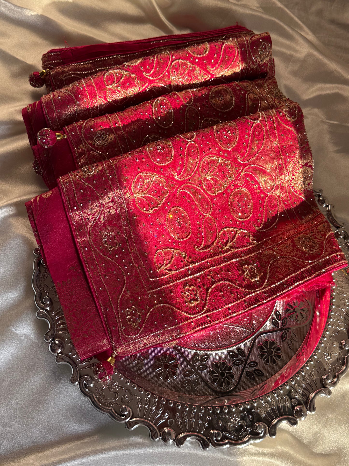Gulab Manjari - Pink Hoc Silk & Tissue Blend Saree | Exquisite Handwork & Heavy Woven Pallu